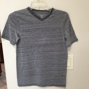 Urban Pipeline Boys Ultimate Tee. Sz L💕